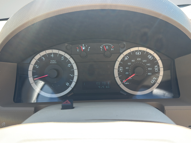 Used 2012 Gold Ford XLT image 23