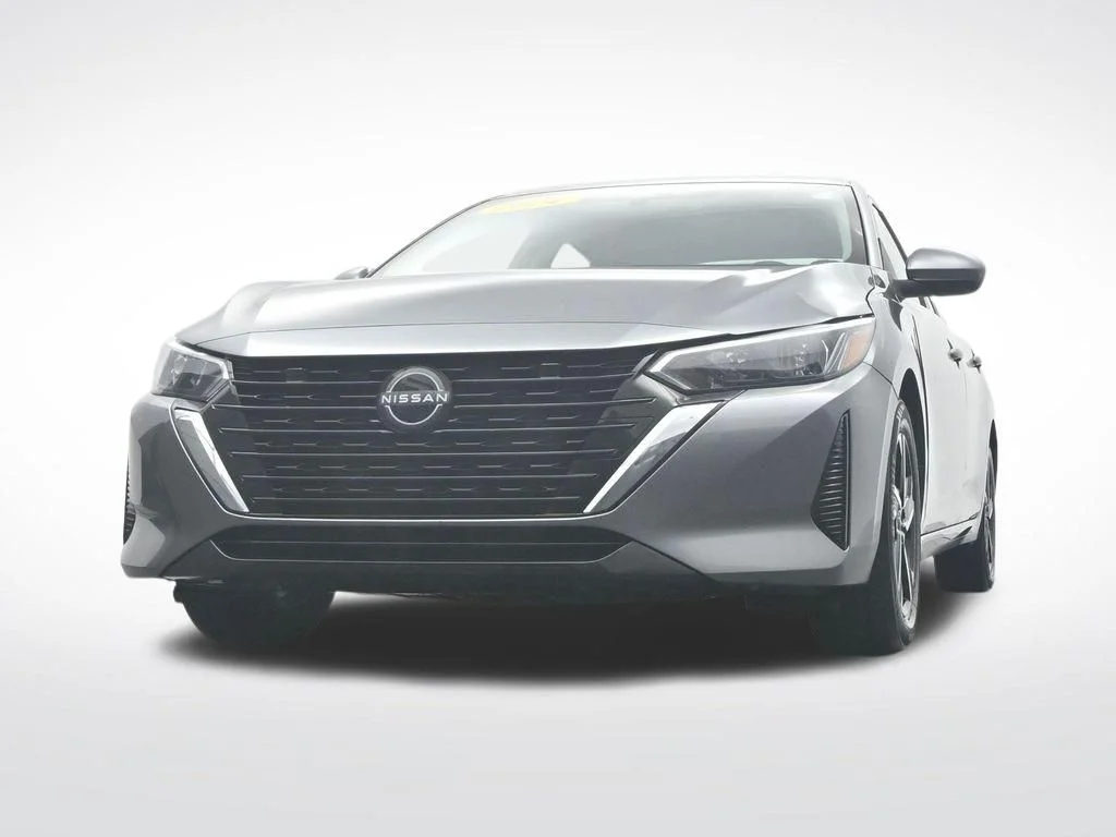 Used 2024 Gray Nissan SV image 39