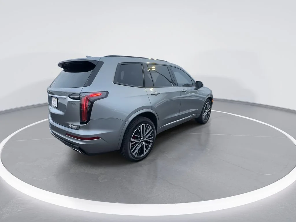 Used 2023 Silver Cadillac Sport image 8