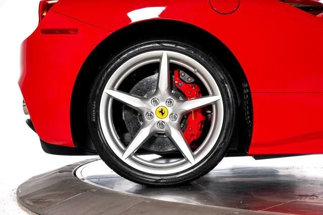 Certified Used 2018 Rosso Corsa Ferrari  image 20