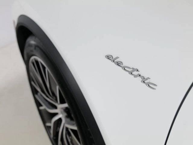 New 2026 White Porsche 4 Electric image 31