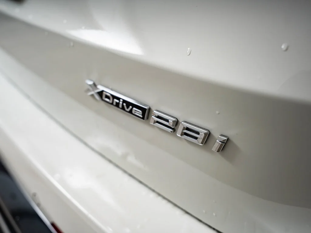 Used 2025 Alpine White BMW xDrive28i image 19
