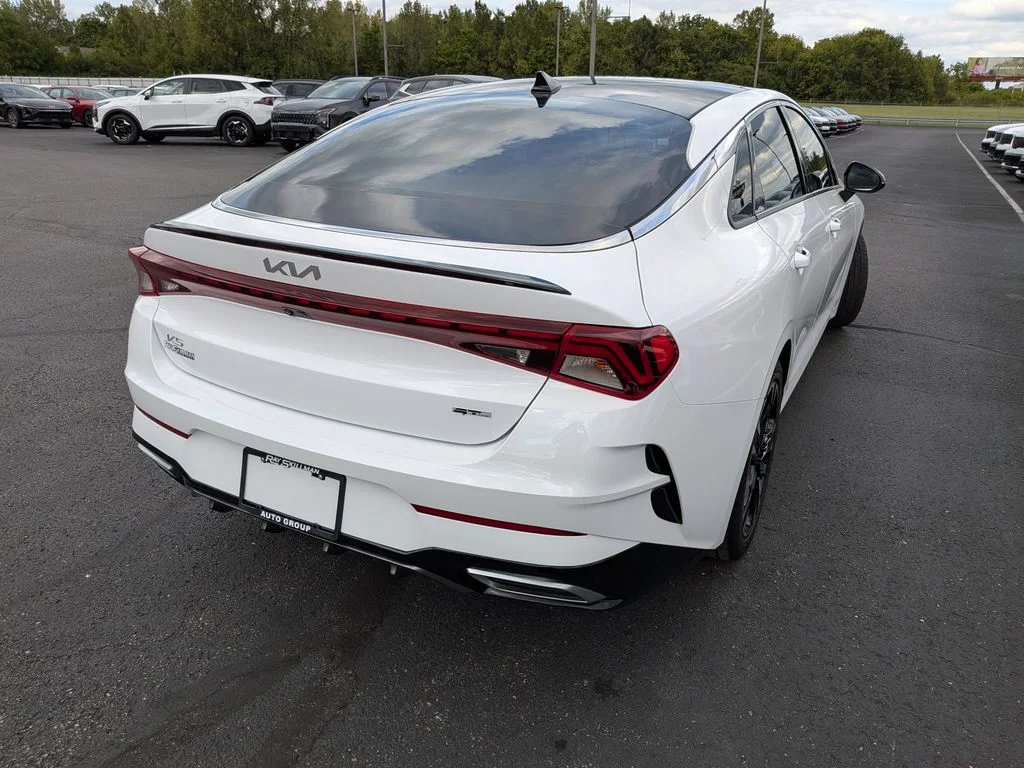 Used 2023 White Pearl Kia GT-Line image 7