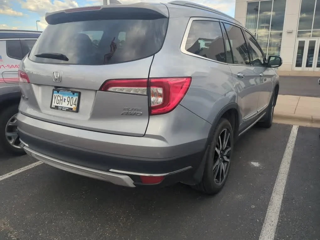 Used 2019 Lunar Silver Metallic Honda Elite image 3