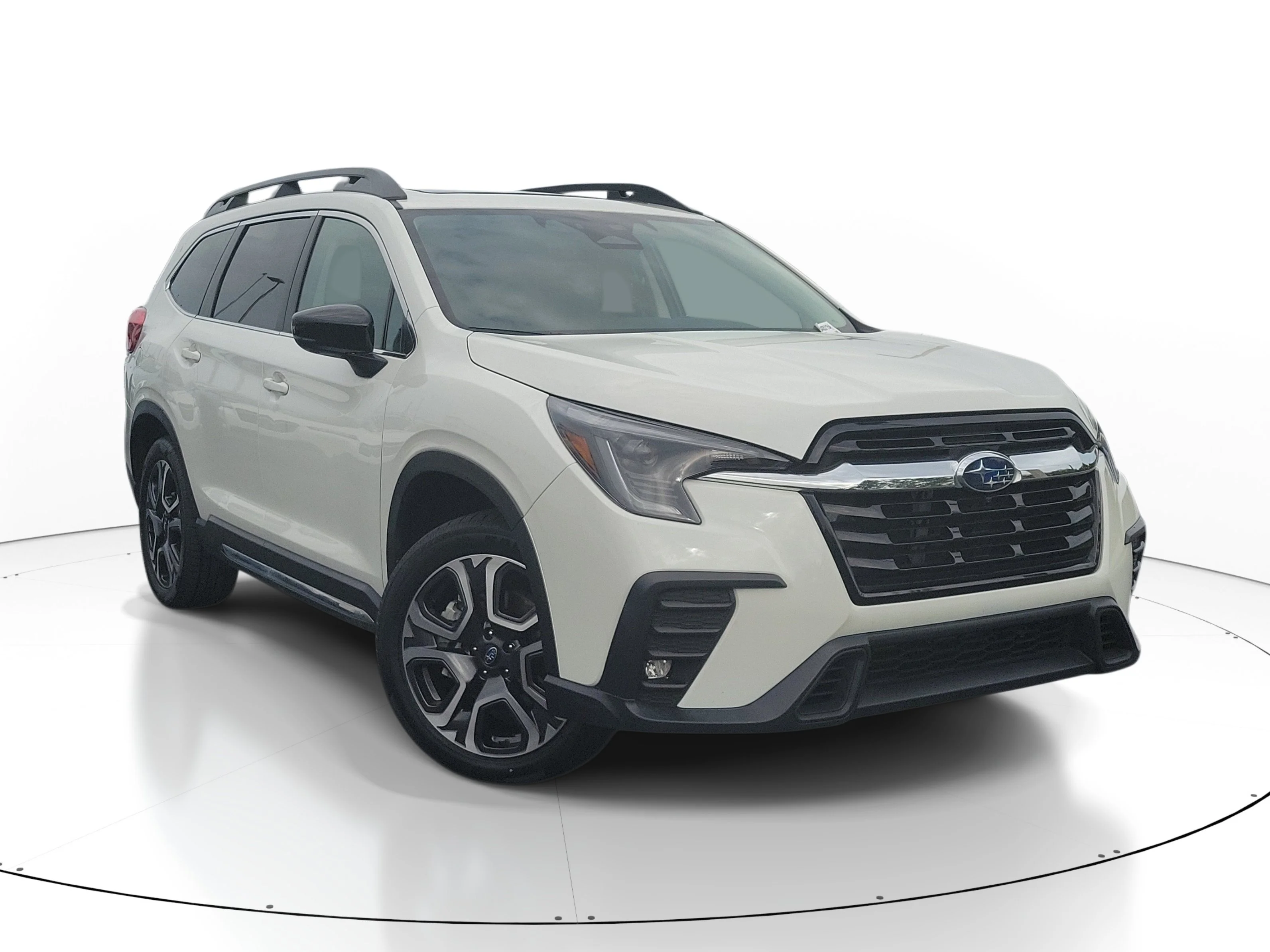 Used 2024 Crystal White Pearl Subaru Limited image 1
