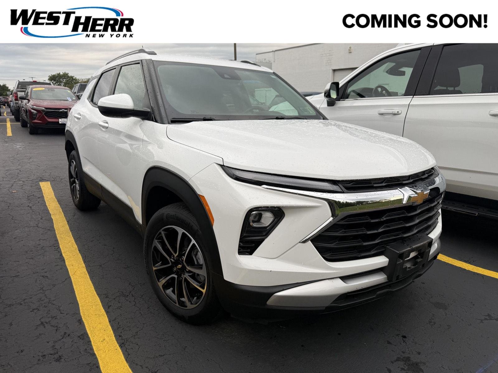 Used 2025 Summit White Chevrolet LT image 1