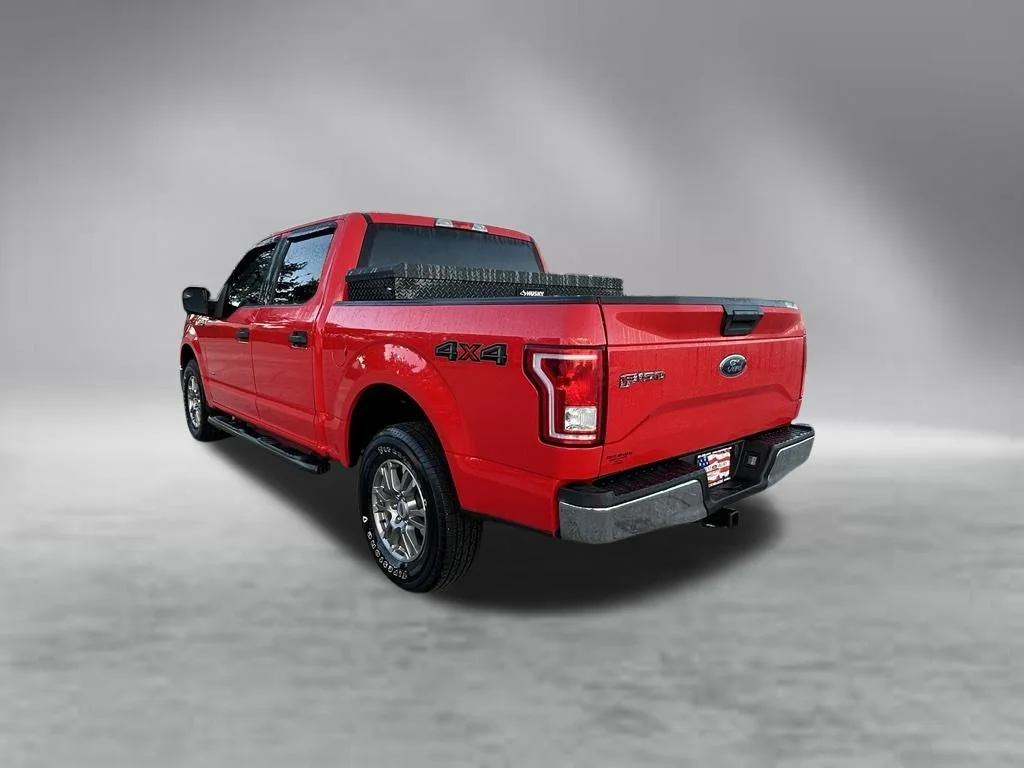 Used 2017 Race Red Ford XLT image 7