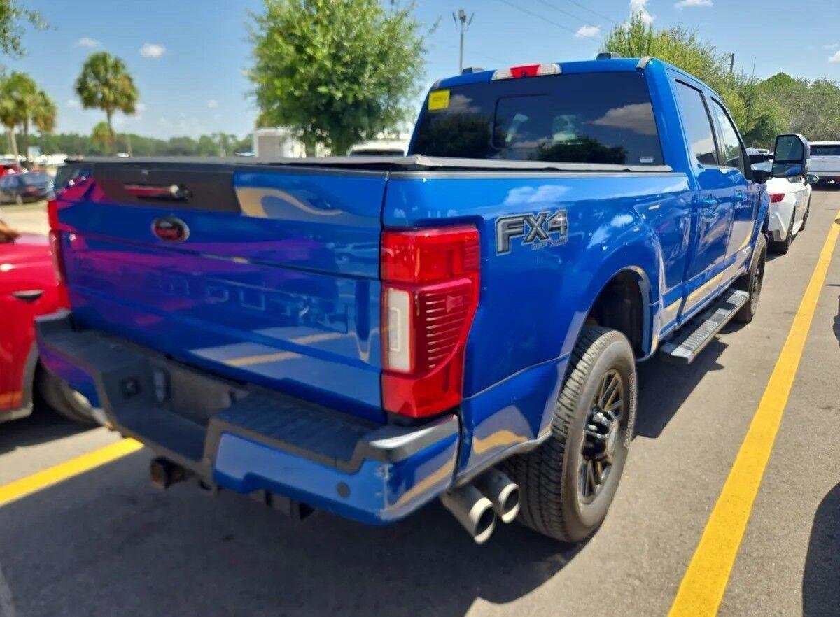 Used 2020 Velocity Blue Ford Lariat image 4