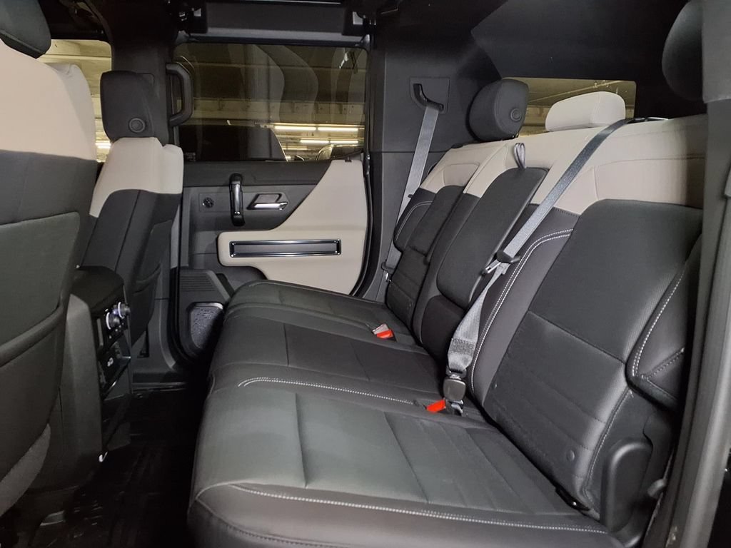 2026 GMC HUMMER EV 2X - Photo 12