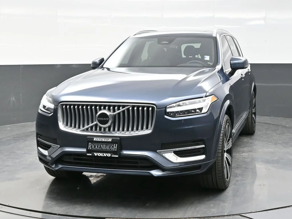 Certified Used 2025 Denim Blue Volvo Core image 2