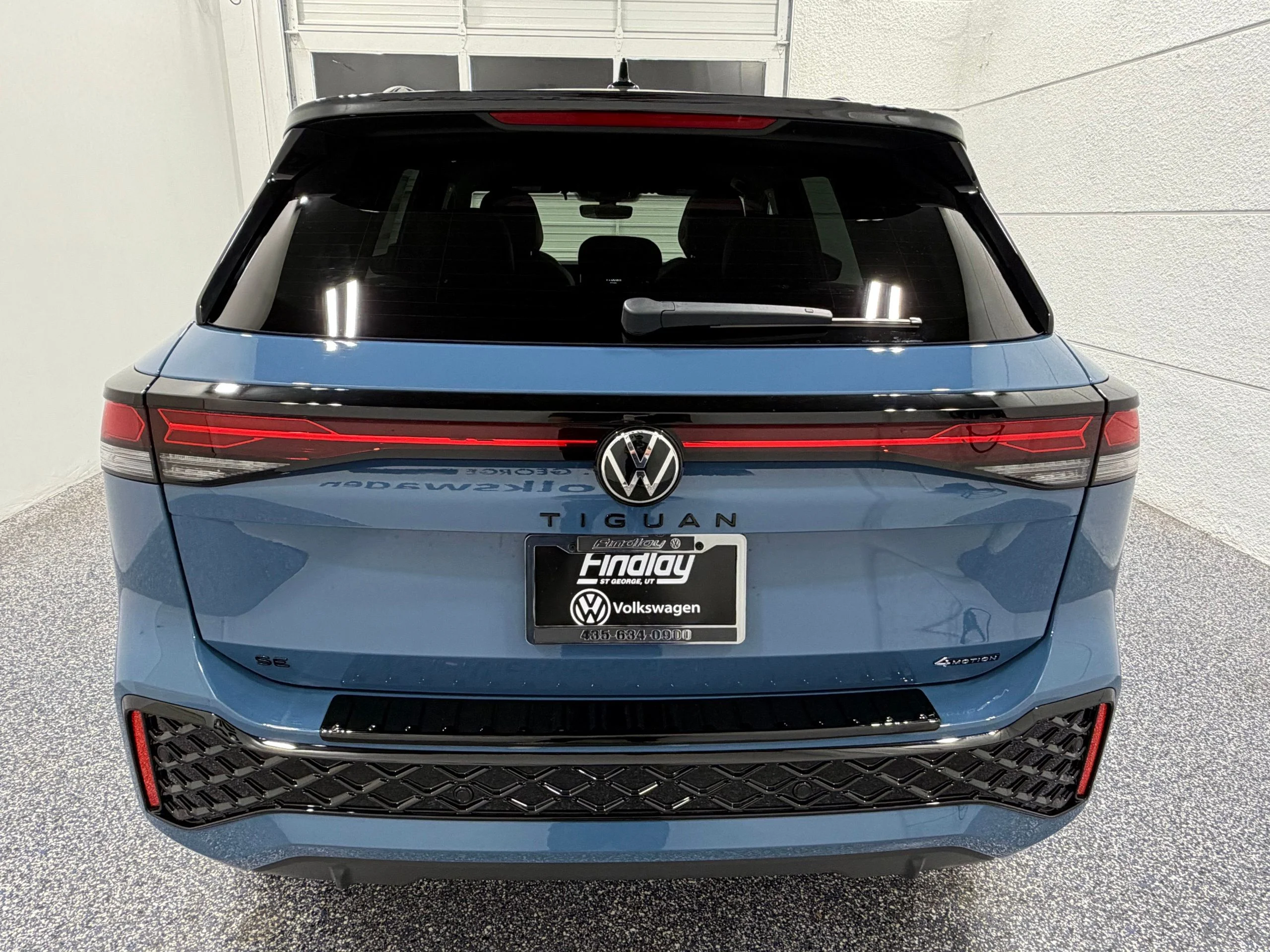 New 2026 Blue Volkswagen SE R-Line Black image 5
