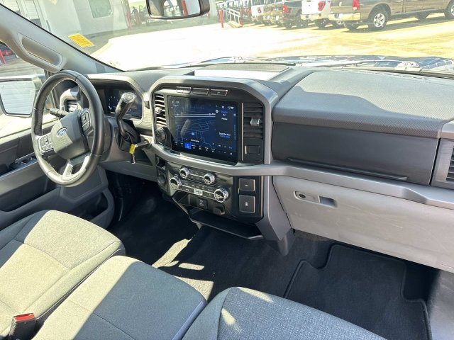 Used 2024 Blue Ford XLT image 37