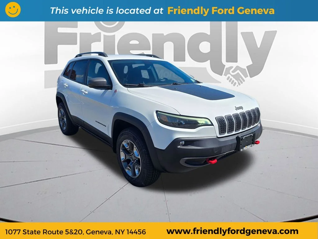 Used 2019 White Jeep Trailhawk image 3