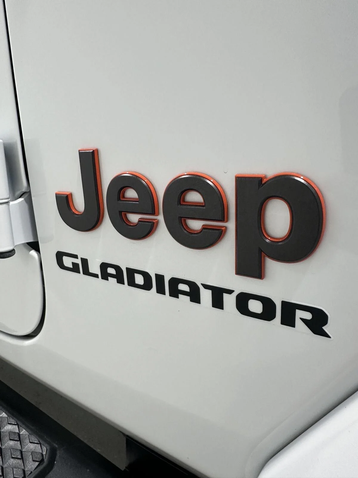 Used 2023 Bright White Jeep Mojave image 25