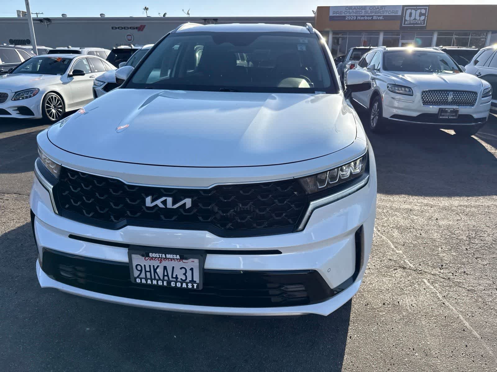 Used 2023 Snow White Pearl Kia EX image 5