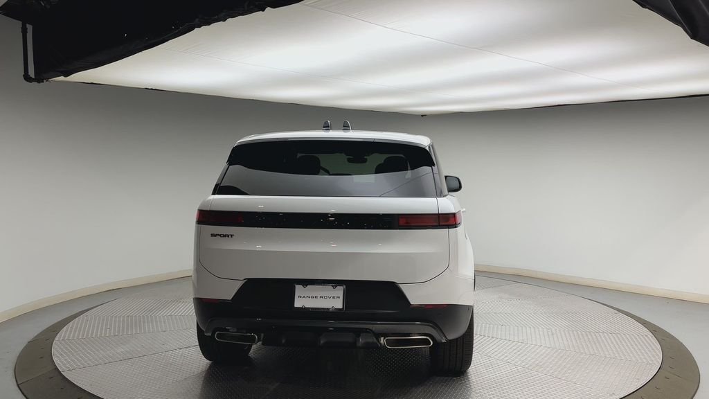 New 2026 Fuji White Land Rover SE image 3