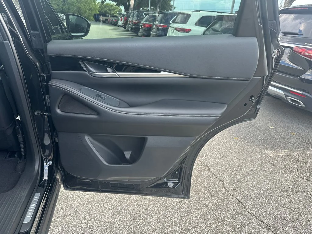 Used 2024 Black INFINITI PURE image 14