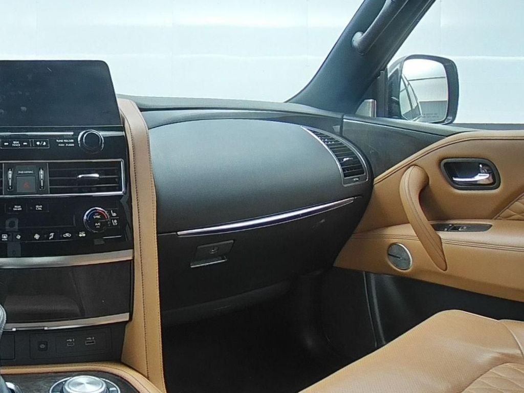 Used 2024 Beige INFINITI Sensory image 15