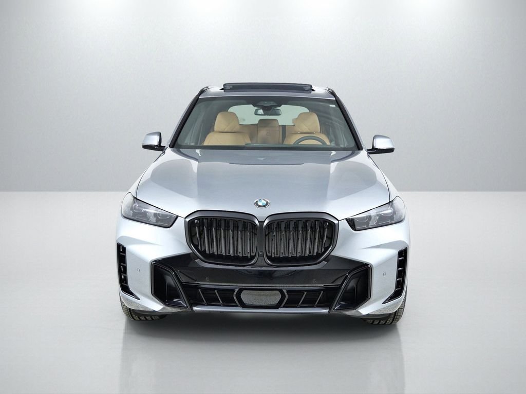 Used 2026 Skyscraper Grey Metallic BMW xDrive40i image 3