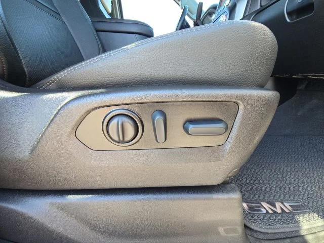 Used 2023 Black GMC Denali image 20