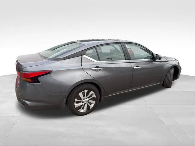 Certified Used 2025 Gray Nissan 2.5 S image 8
