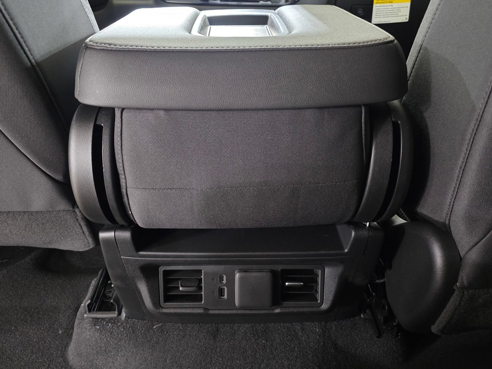 New 2026 Summit White Chevrolet LT (2FL) image 19
