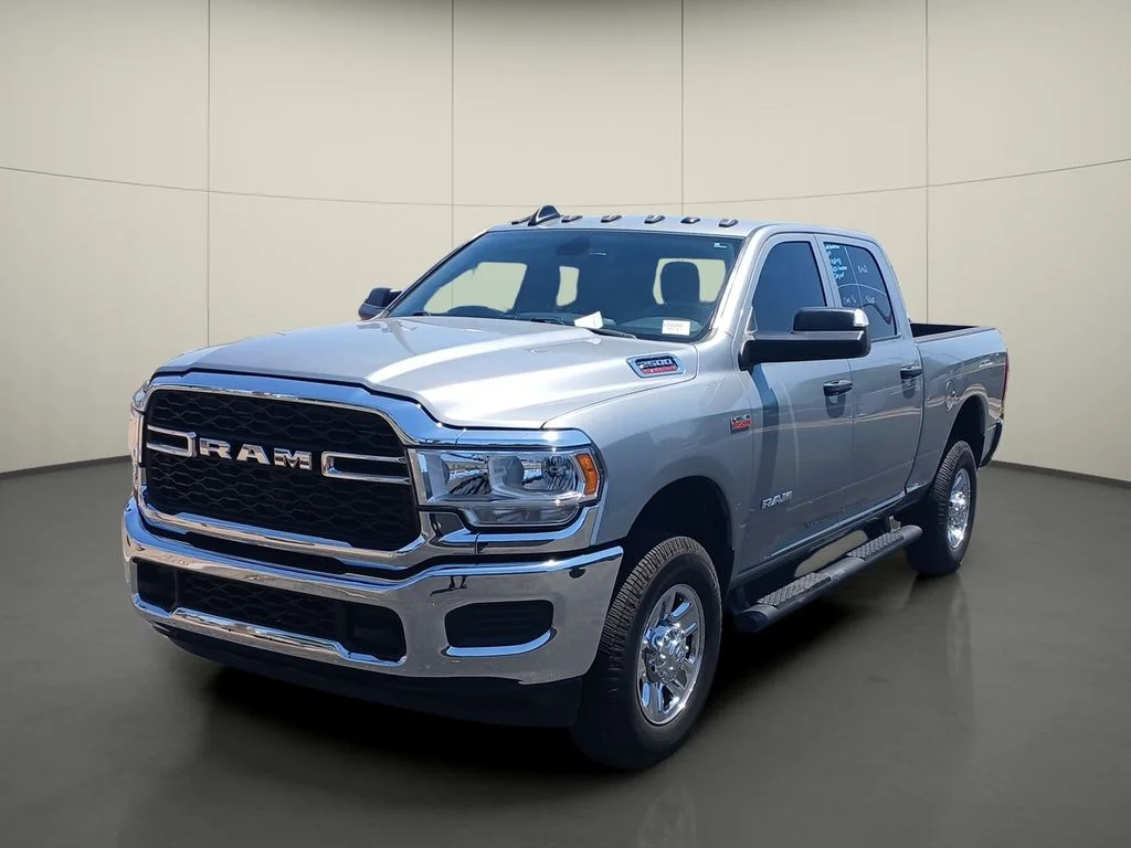 Used 2022 Billet Silver Metallic Ram Tradesman image 3