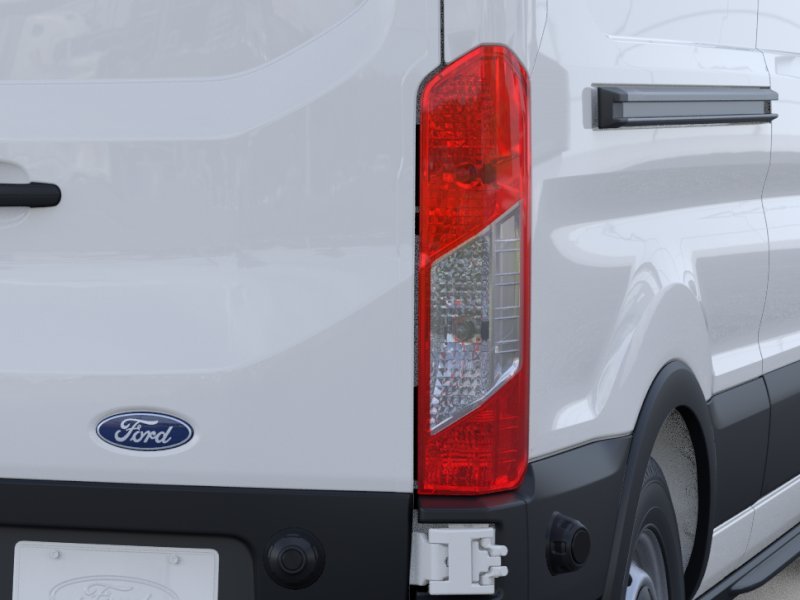New 2026 Oxford White Ford Cargo Van image 39