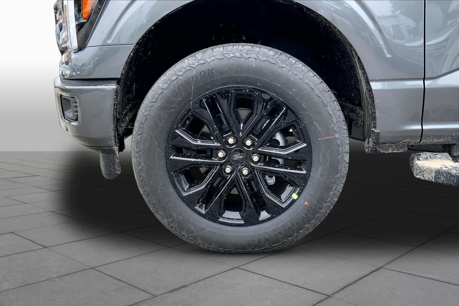 New 2026 Carbonized Gray Metallic Ford Lariat® image 9