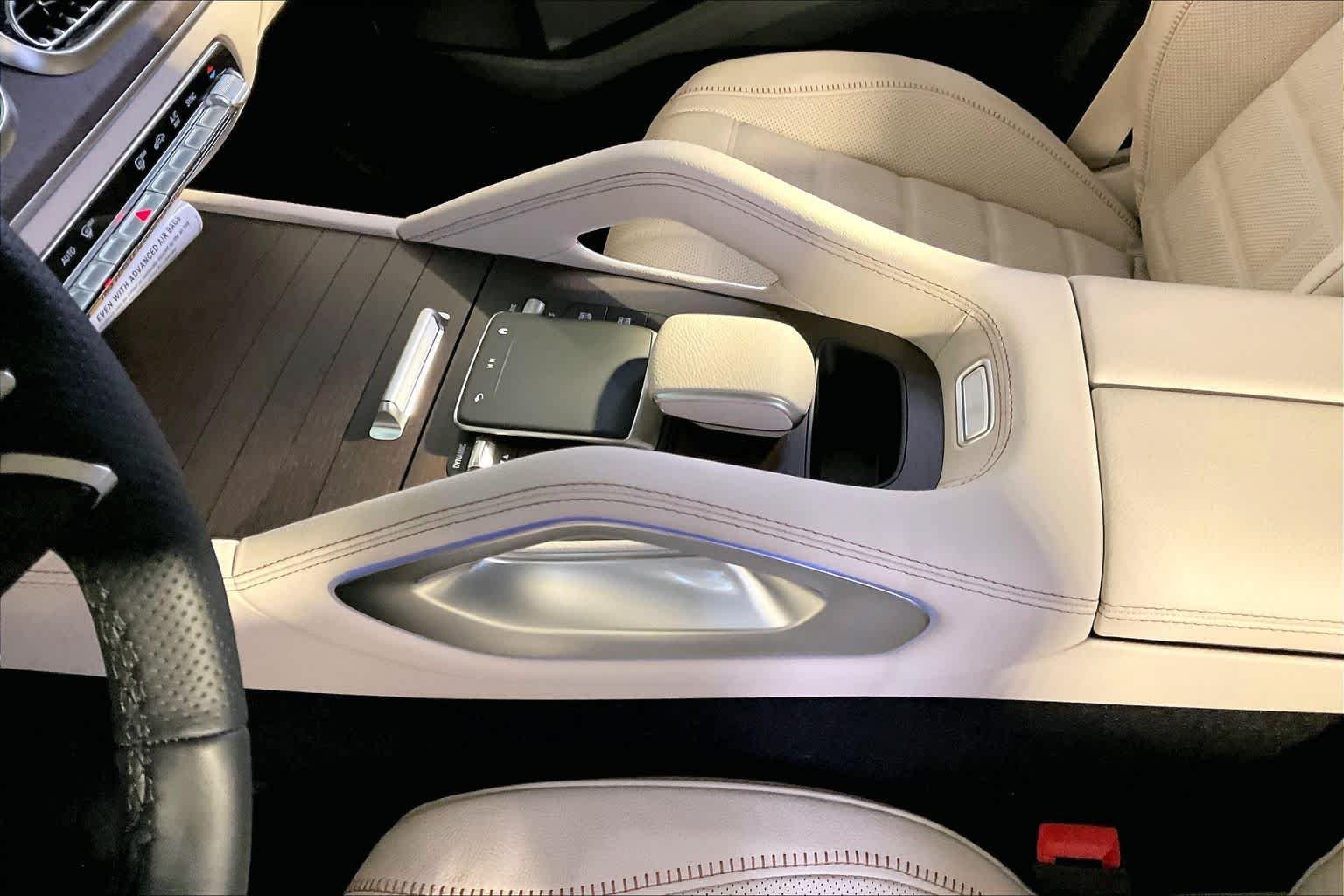 New 2027 MANUFAKTUR Moonlight White Metallic Mercedes-Benz GLE 450 image 10