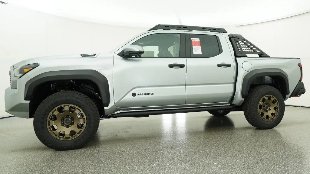 New 2026 Celestial Silver Metallic Toyota Trailhunter image 7