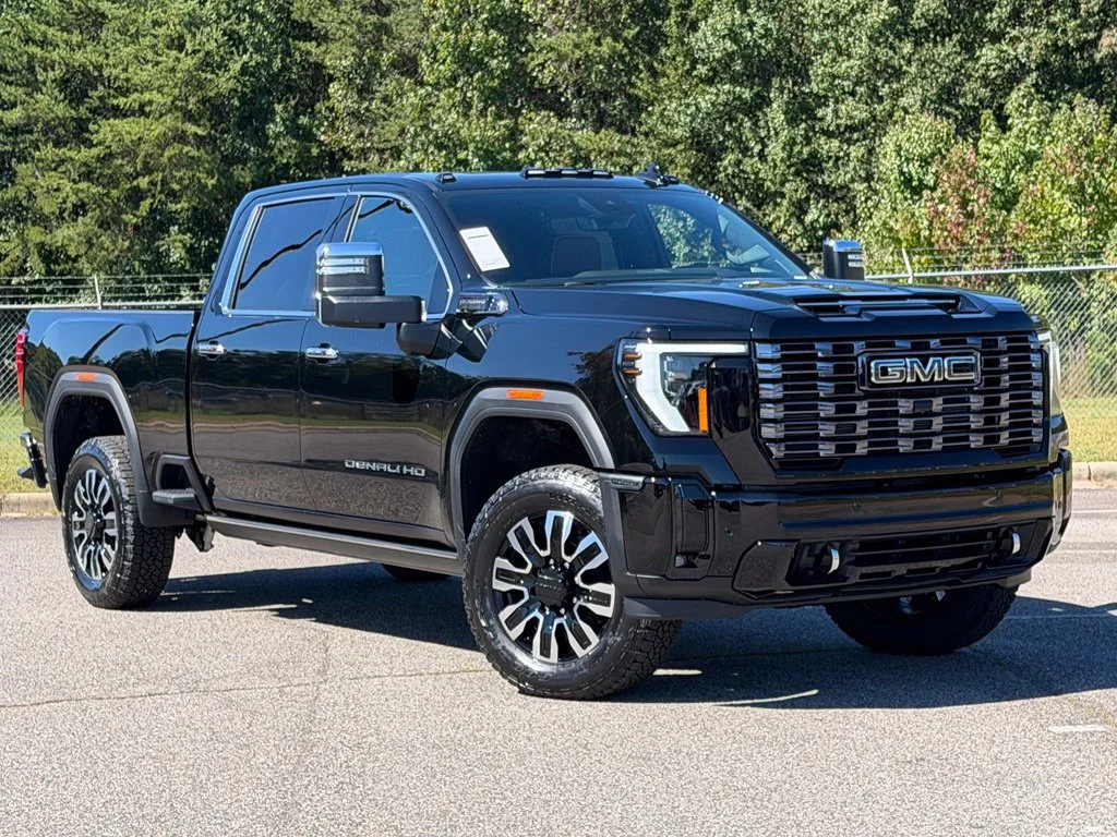 2026 GMC Sierra 2500HD Denali Ultimate - Photo 2