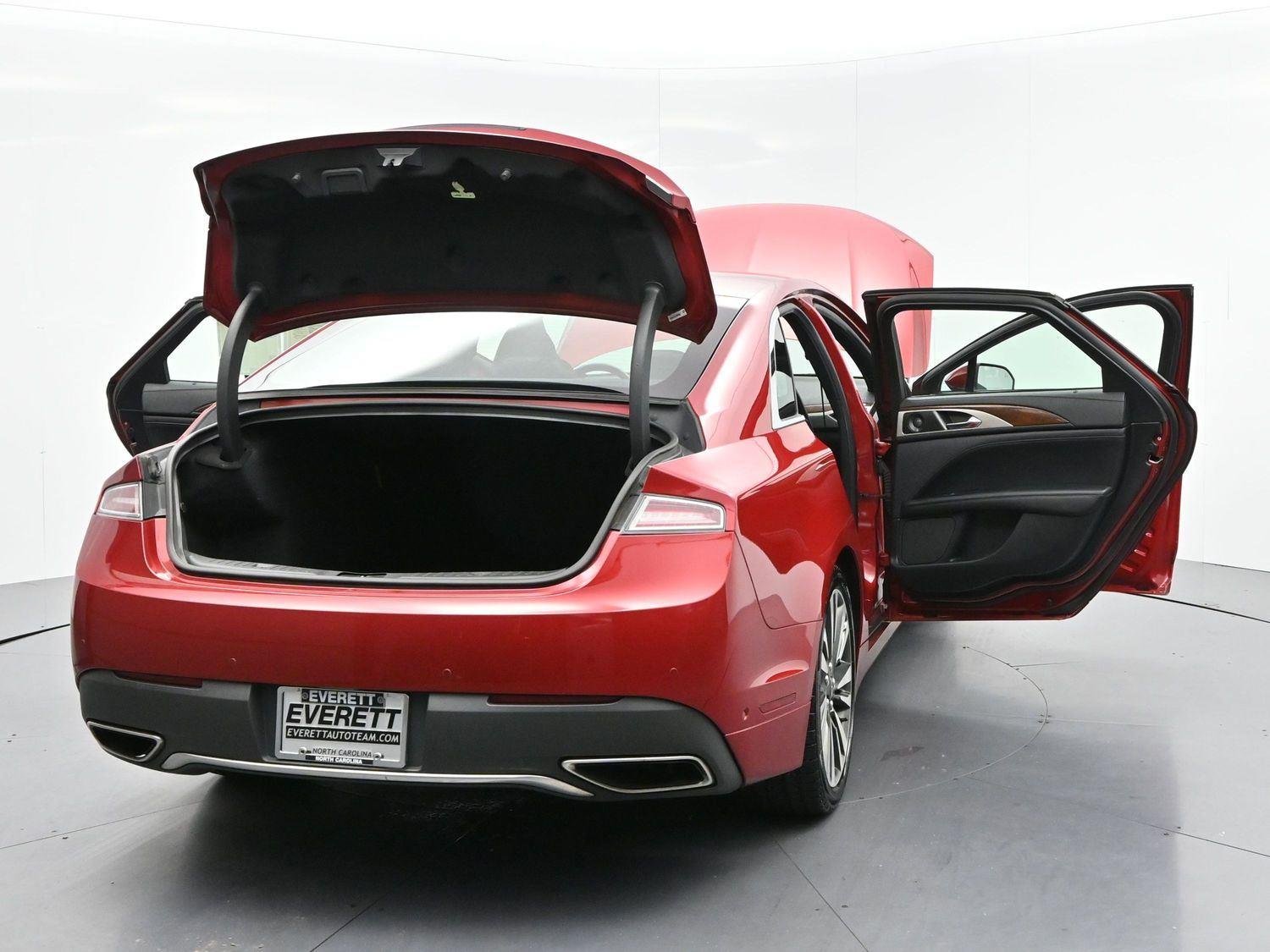 Used 2020 Red Carpet Metallic Tinted Clearcoat Lincoln Reserve image 45