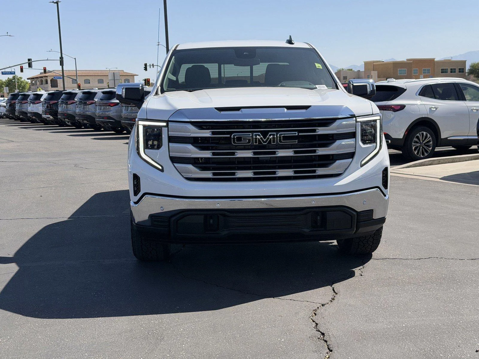 New 2026 Summit White GMC SLE image 2