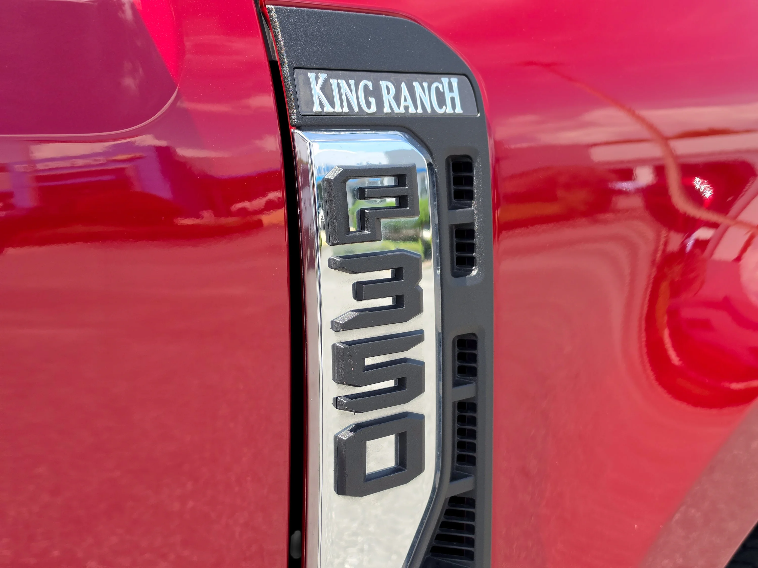 Used 2024 Red Metallic Ford King Ranch image 45