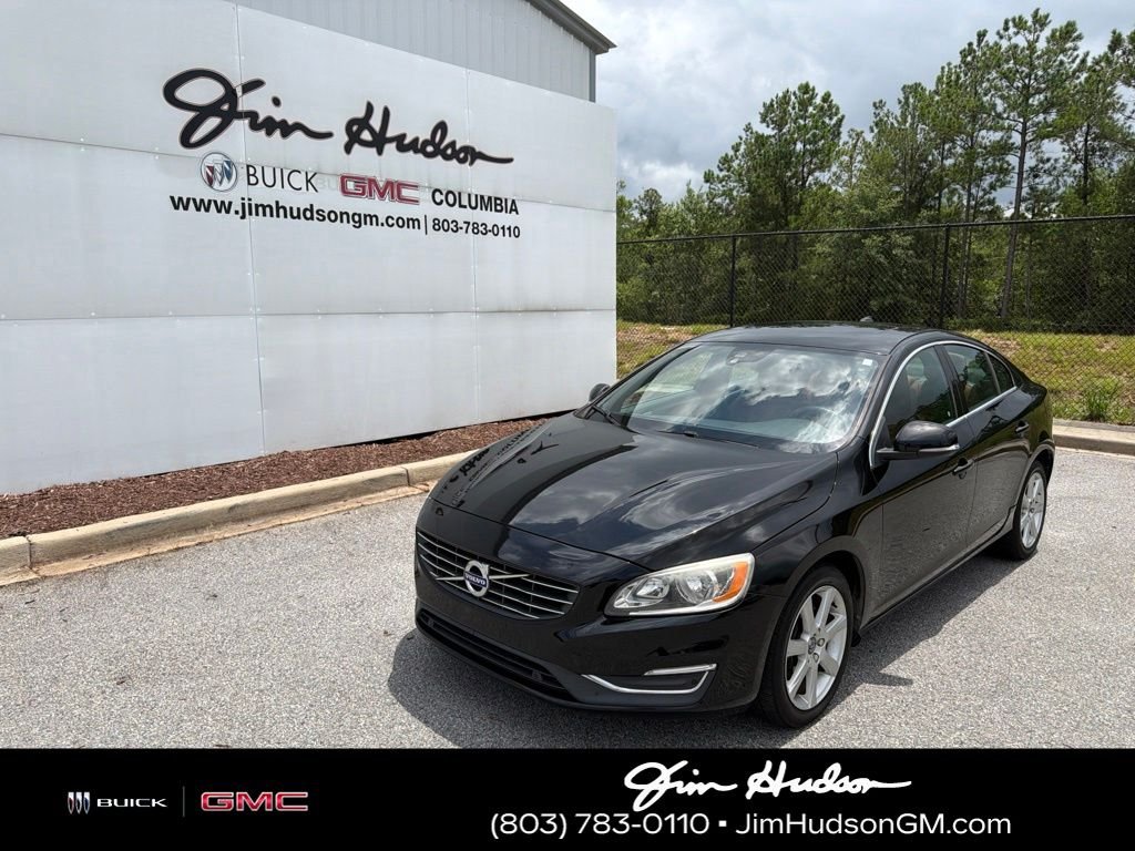 Used 2016  Volvo T5 Premier image 1