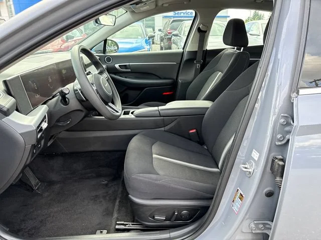 Used 2024 Transmission Blue Hyundai SEL image 14