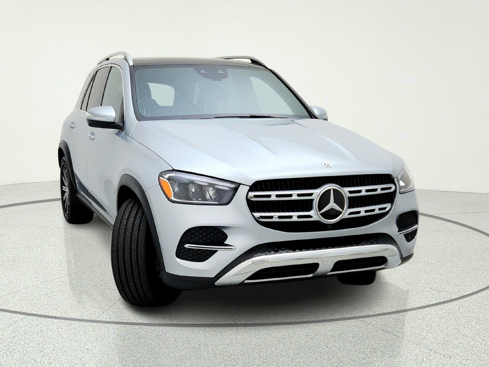 Certified Used 2026 Cirrus Silver Metallic Mercedes-Benz GLE 350 image 4