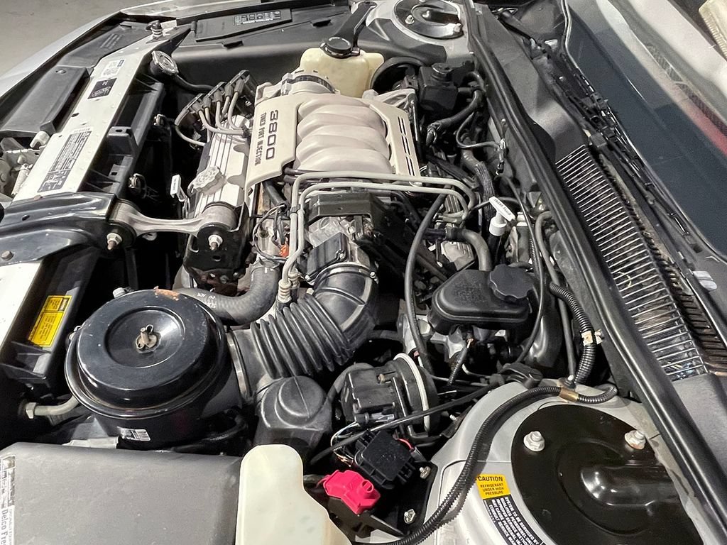 Used 1991  Buick Custom image 31