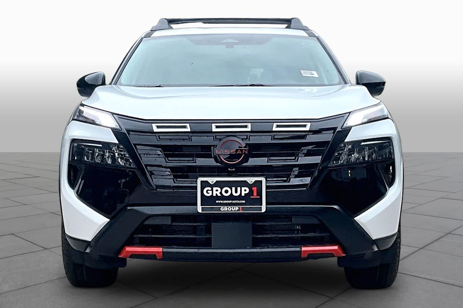 New 2026 Everest White Pearl TriCoat Nissan Rock Creek image 3