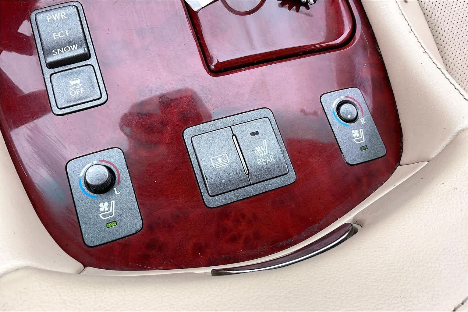 Used 2007 Golden Almond Metallic Lexus  image 32