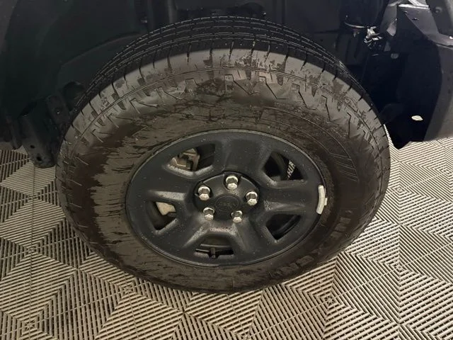 Used 2025 Crystal Metallic Jeep Sport image 17
