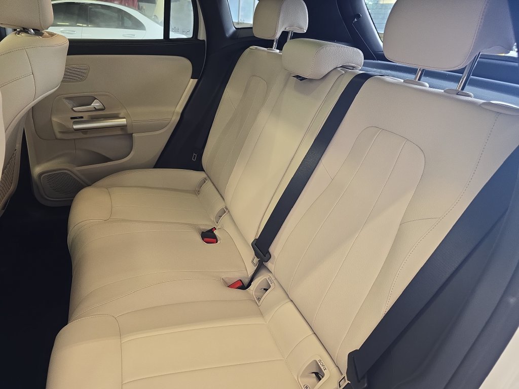 Certified Used 2026 White Mercedes-Benz GLA 250 image 15