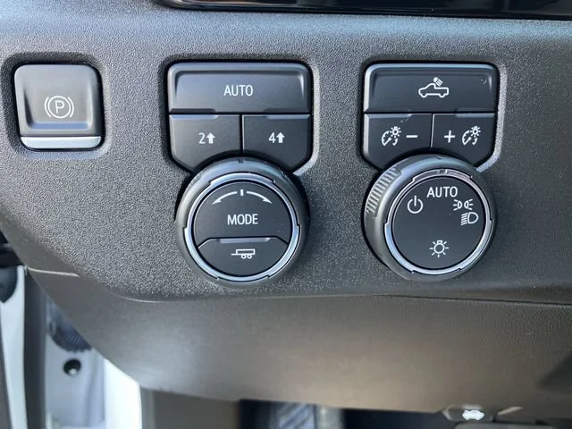 2023 Chevrolet Silverado 1500 LT - Photo 17