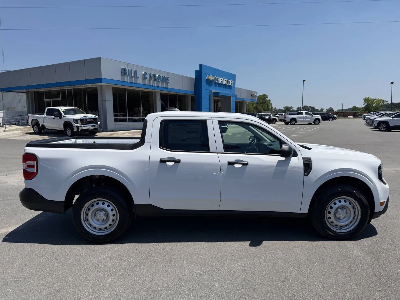 New 2026 White Ford XL 4dr SuperCrew 4.5 ft. SB image 6