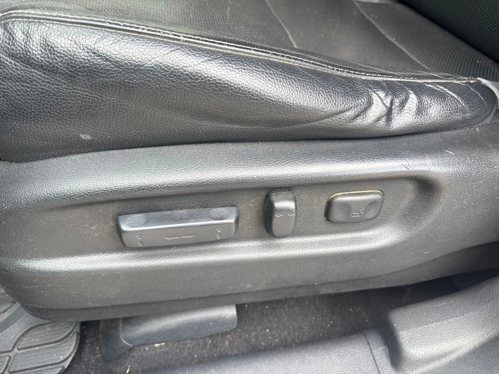 Used 2017 Silver Honda RTL-T image 13