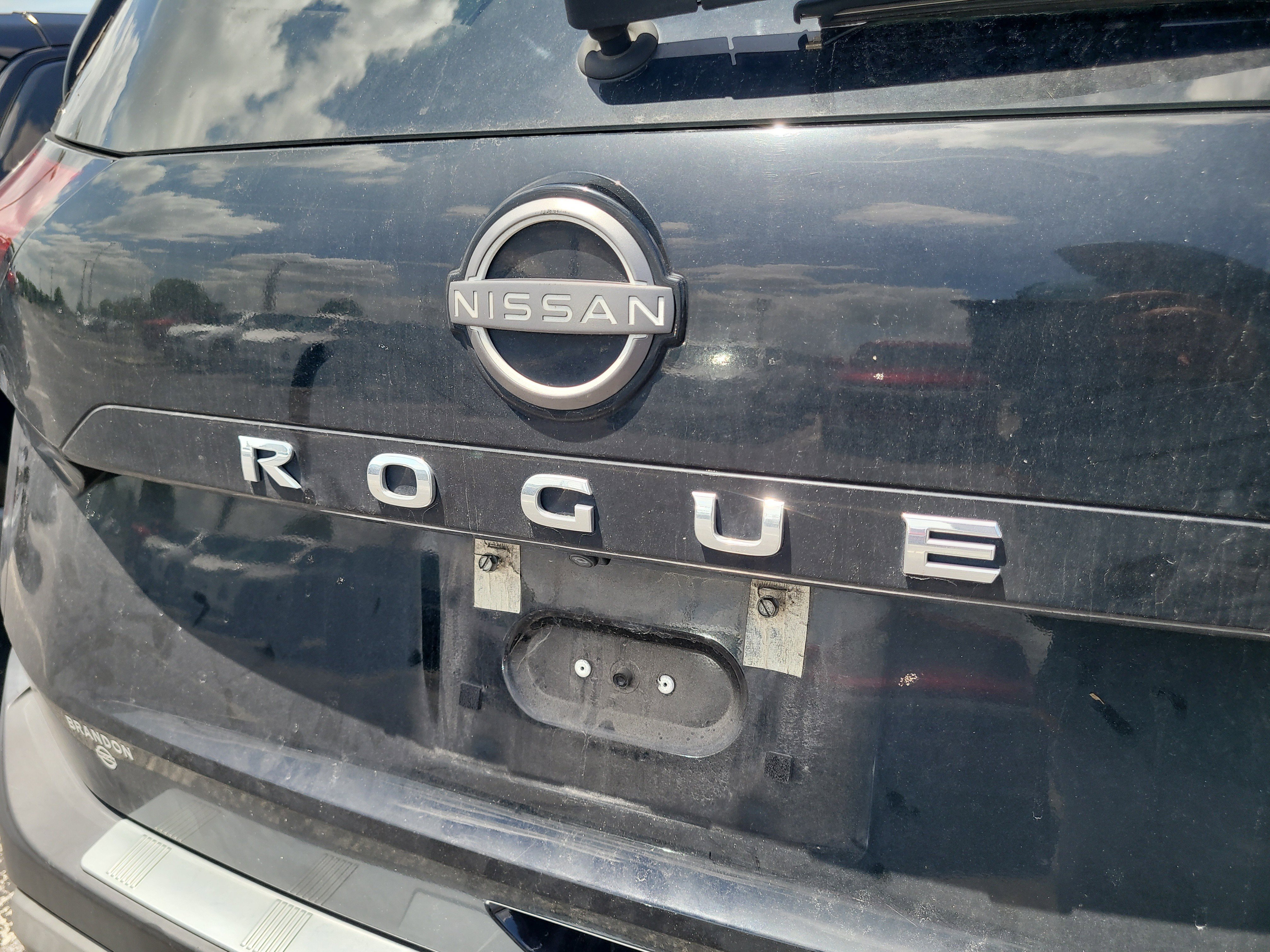 Used 2023 Super Black Nissan SV image 10