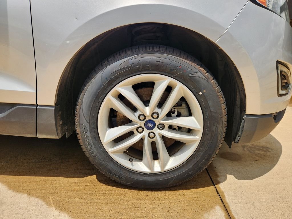 Used 2016 Ingot Silver Metallic Ford SEL image 11