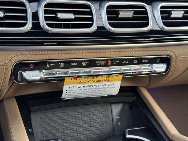 New 2026 MANUFAKTUR Ireland Mid Green Metallic Mercedes-Benz GLE 450 image 28