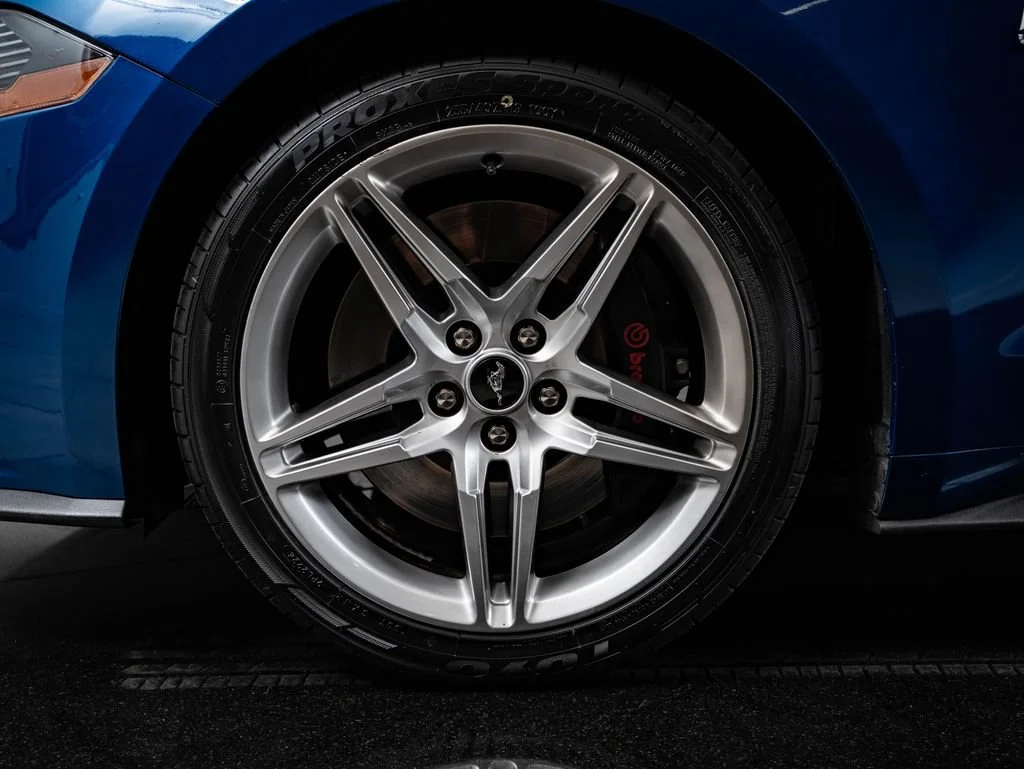 Used 2022 Atlas Blue Metallic Ford GT image 13